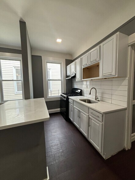 445 Broadway 3L - 445 Broadway