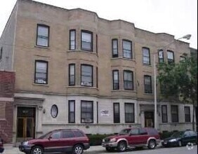 Building Photo - 1009 S Oakley Blvd