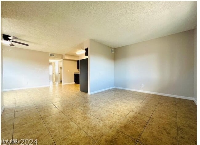 Building Photo - 2920 E Siki Ct