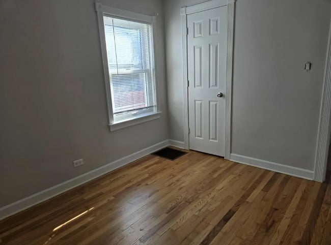 Building Photo - 5015 N Monitor Ave