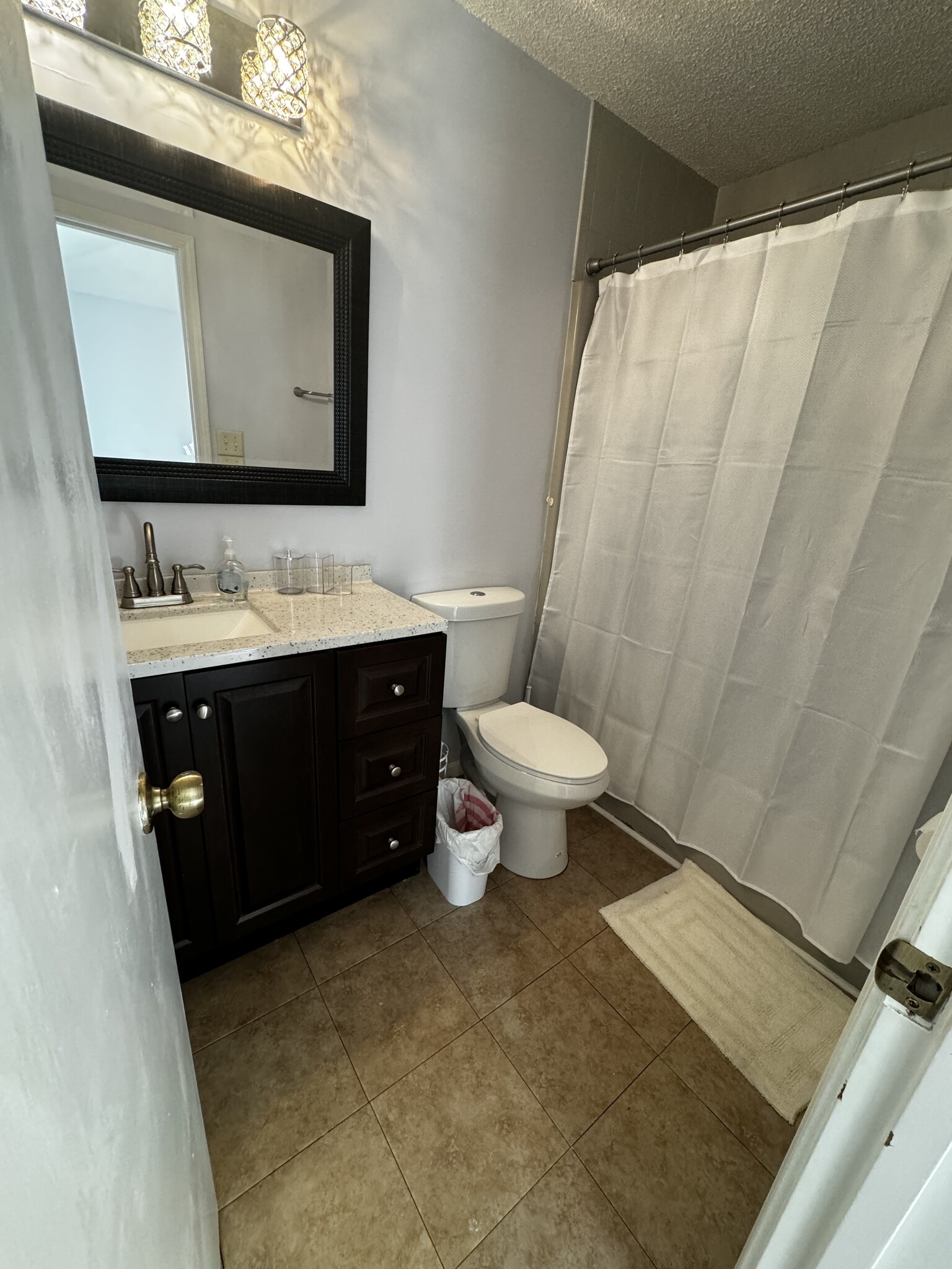 Primary bathroom - 8977 Arcadia Dr