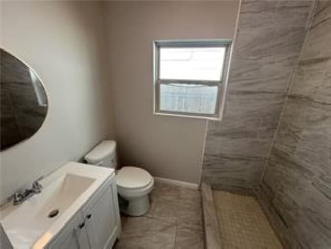 Building Photo - 3231 Holman St