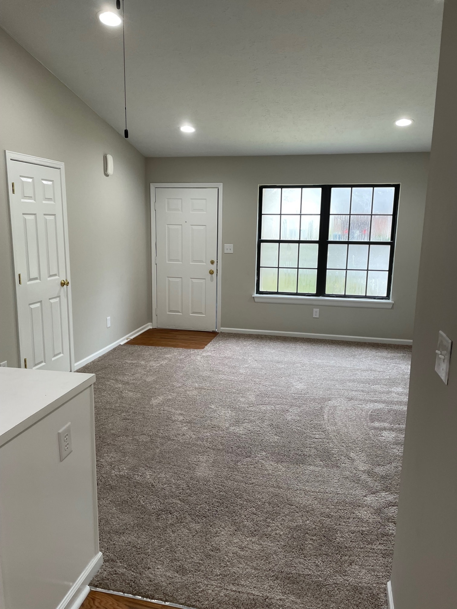 Building Photo - 10770 N Park Ave