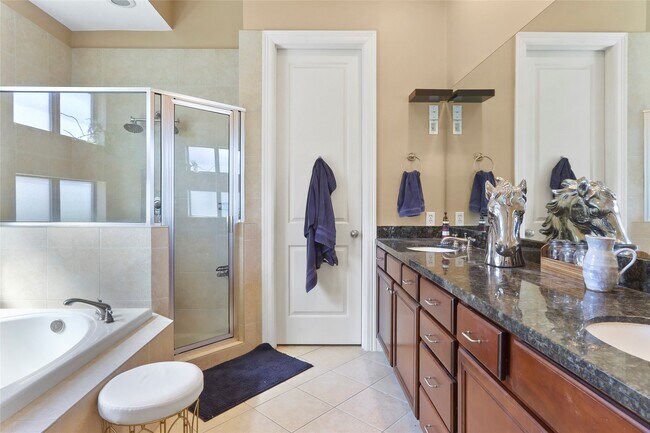 Building Photo - 1905 Summer St