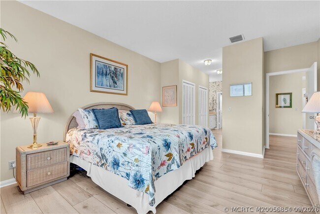 Building Photo - 2560 NW Seagrass Dr