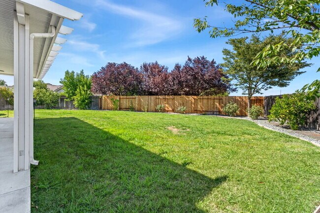 Building Photo - 5816 Amnest Way