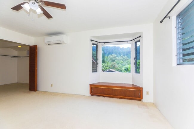 Building Photo - Kaneohe Woods – 3BR/2.5BA home with Mounta...
