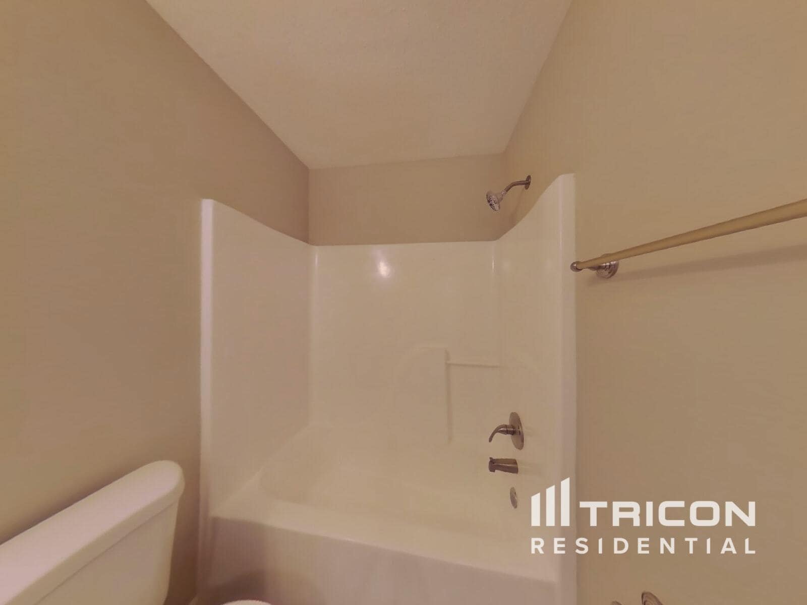 Building Photo - 4531 Riverbrook Ln