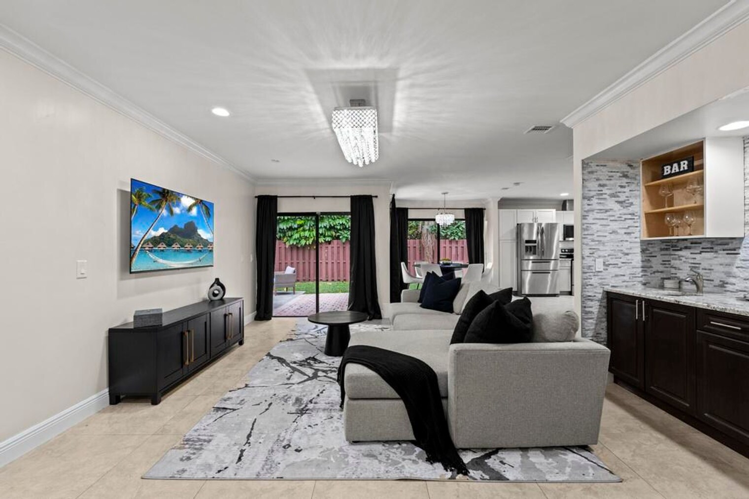 Building Photo - 13575 Columbine Ave