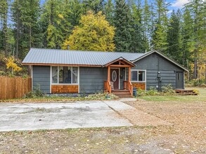 Building Photo - 2785 Foothill Rd