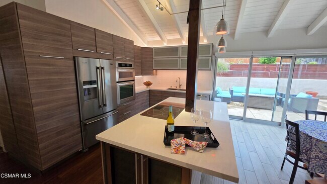 Building Photo - 3078 Saddleback Ct
