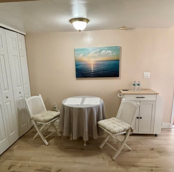 Building Photo - 130 Malaga Ave