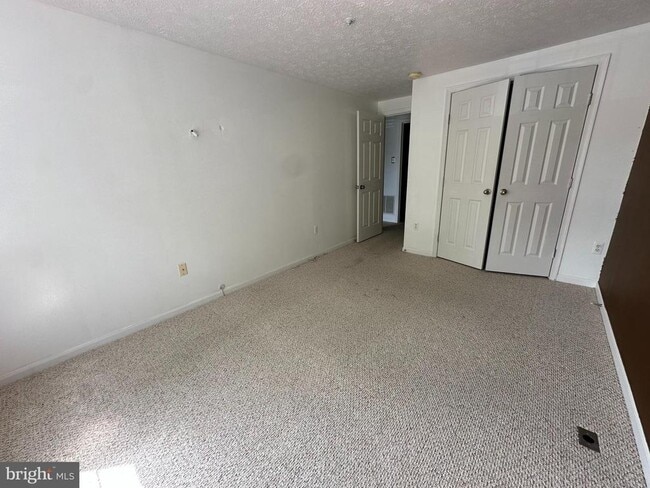 Building Photo - 4122 Maple Path Cir