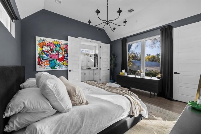 Building Photo - 404 Powell Cir