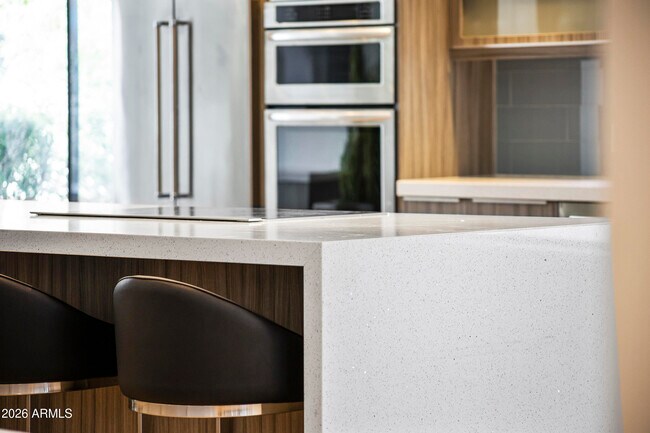 Building Photo - 6834 N 72nd Pl