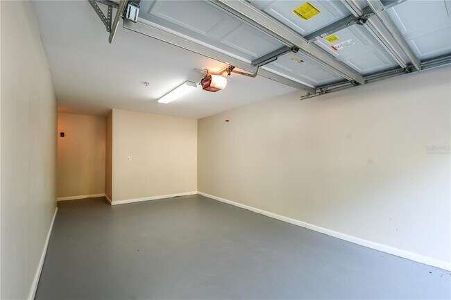 Building Photo - 12030 Villanova Dr