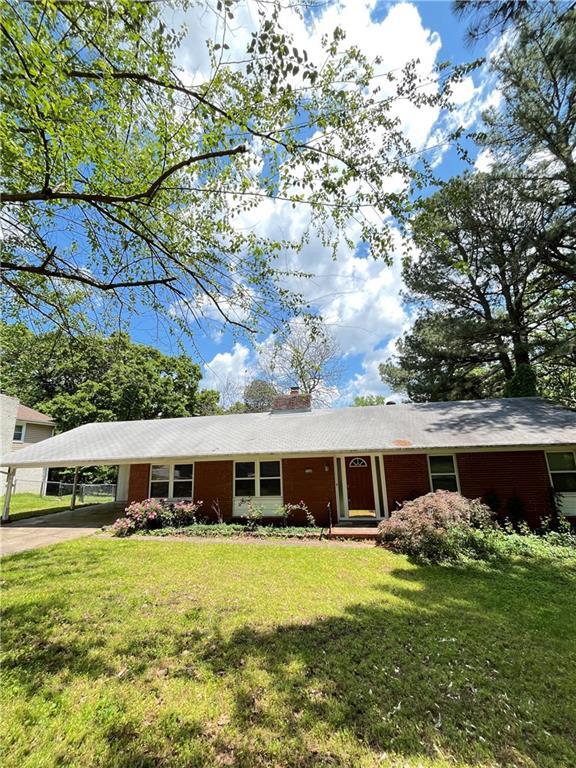 Building Photo - 2260 N Briarwood Ln