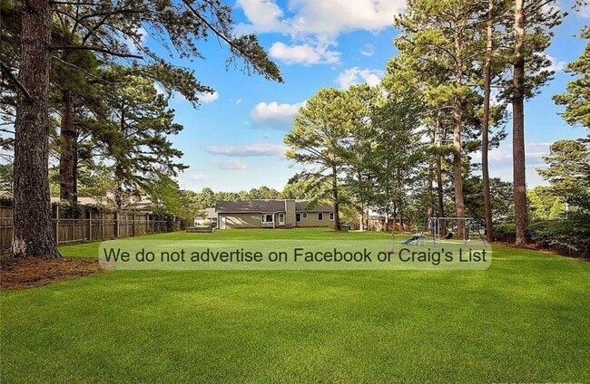 Building Photo - Farmington - Butterwood Circle