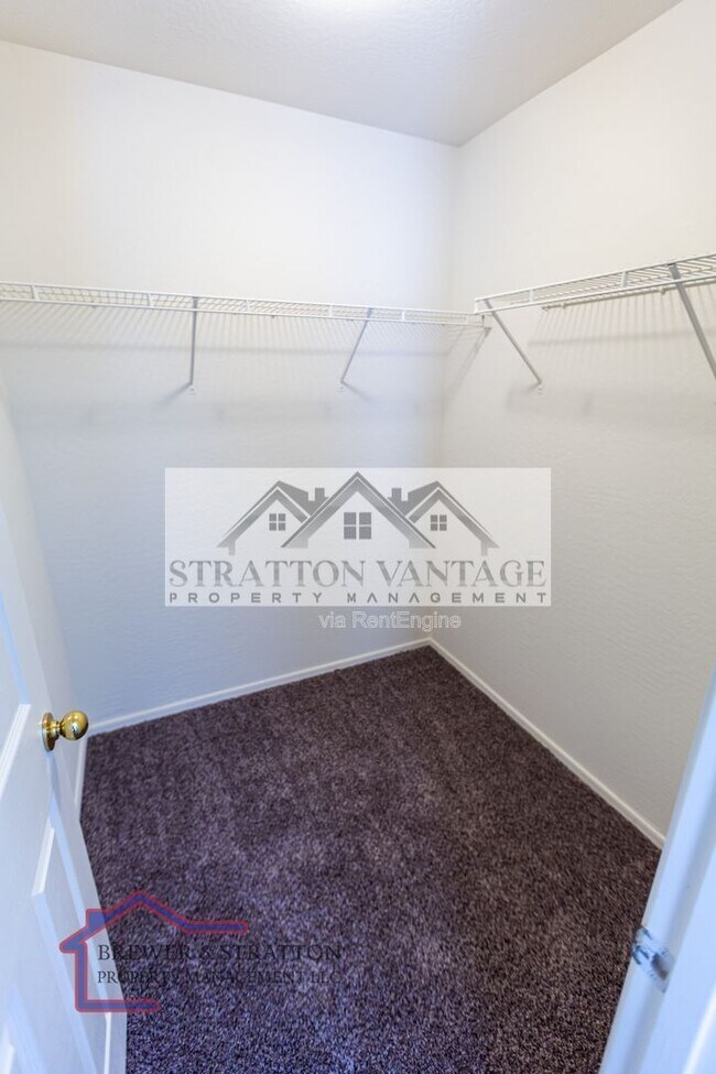 Building Photo - 21731 W Pima St