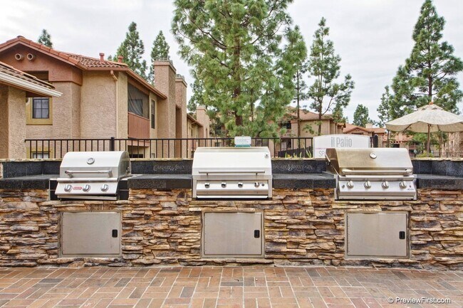 Building Photo - 12035 Alta Carmel Ct