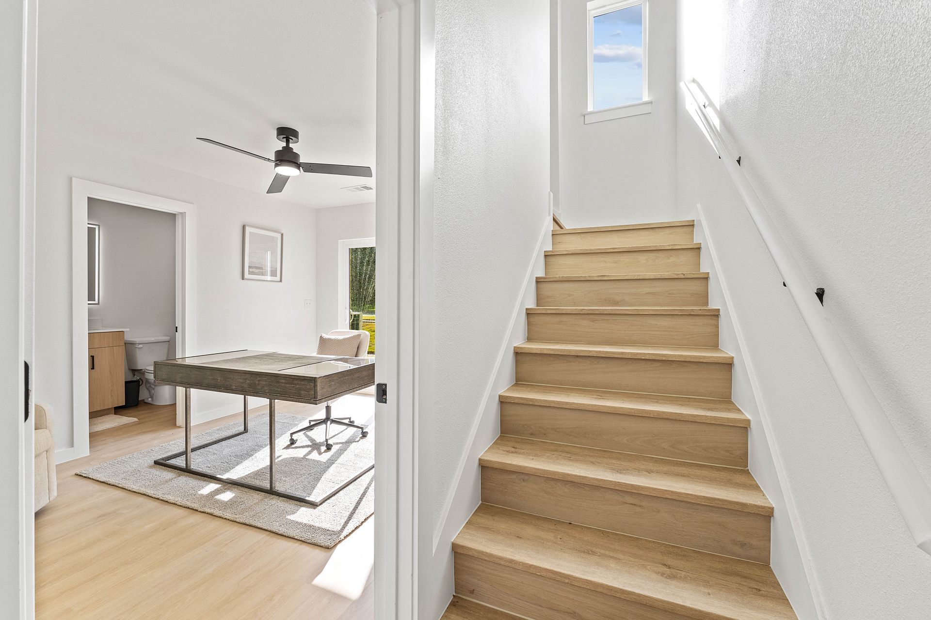 Building Photo - 1985 Vale Ave