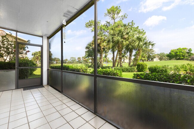 Building Photo - 9239 SE Riverfront Terrace