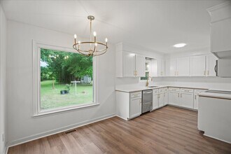 Building Photo - 2321 Queen Ann Rd