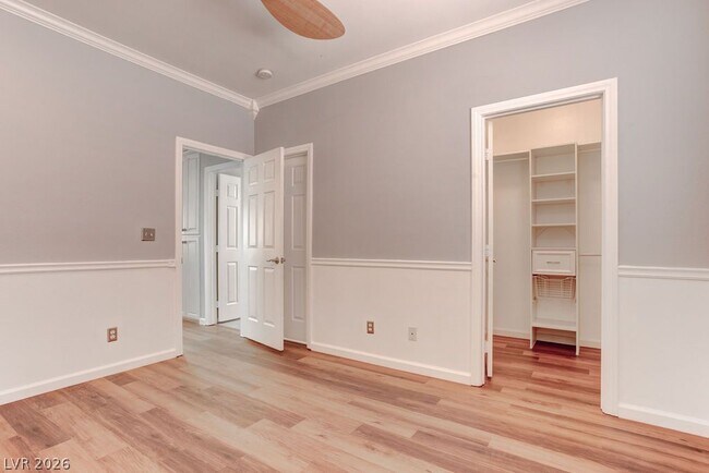 Building Photo - 325 Brilliant Summit Cir