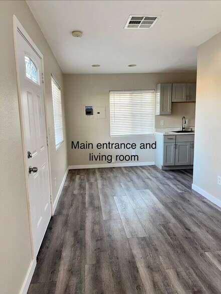 Building Photo - 118 Cedar Ave