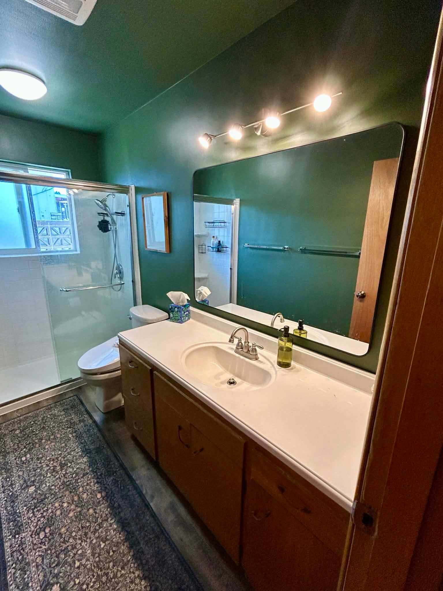 Building Photo - 302 N 37th Ave
