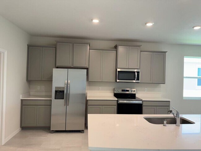 Building Photo - 10547 Bridgegate Hts Lp