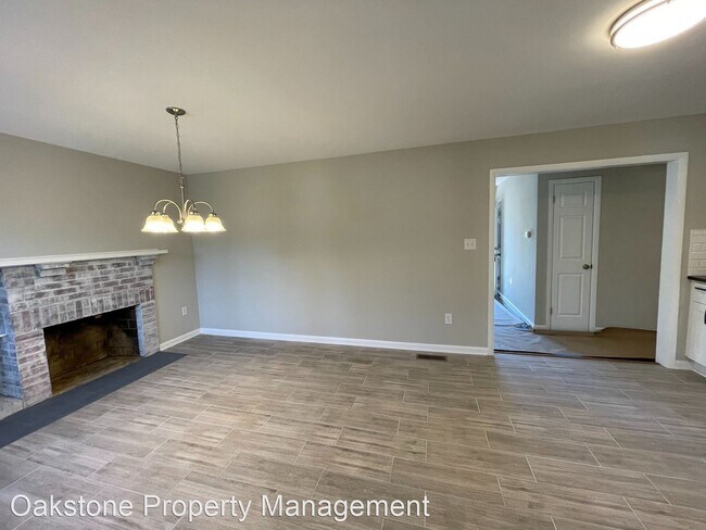 Building Photo - 3 br, 1.5 bath House - 1262 Woodcroft Road