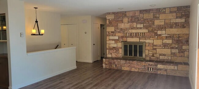 Building Photo - 110 Rimini Rd