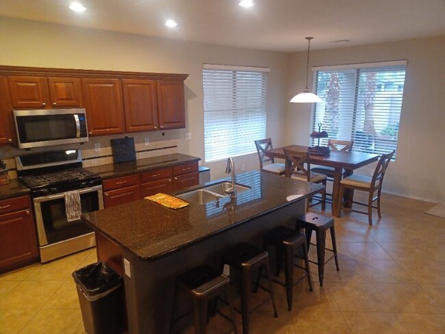 Building Photo - 18096 W Paradise Ln