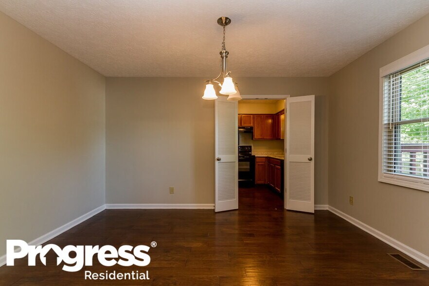 Building Photo - 7665 Geist Estates Dr