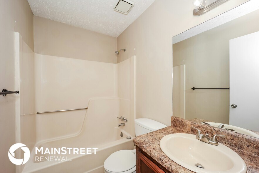 Building Photo - 284 Independence Dr