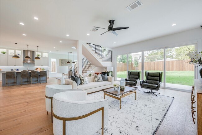 Building Photo - 6027 Marquita Ave