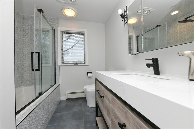 Building Photo - 31 Ellisville Rd