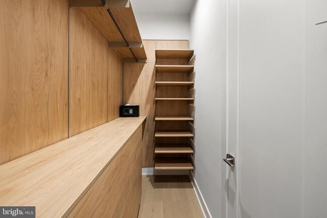 Building Photo - 43442 Croson Ln