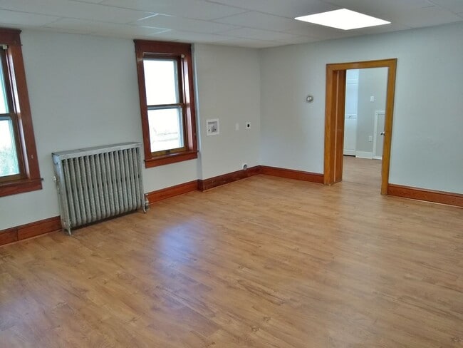 Building Photo - 514 Broadway