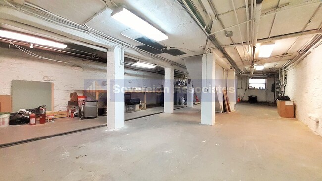 Building Photo - Full basement for commercial use/workspace