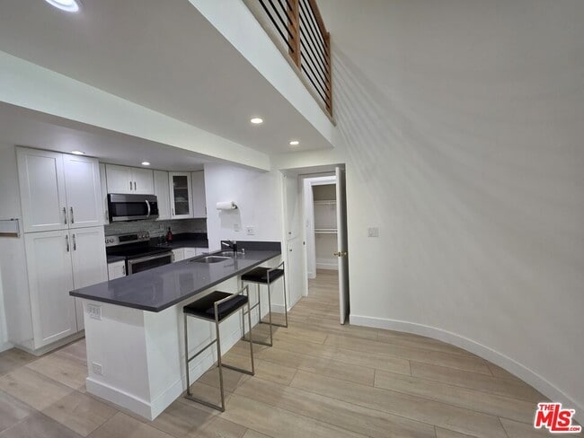 Building Photo - 1440 Veteran Ave