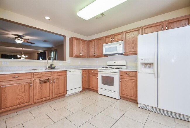 Building Photo - 16211 Cole Bridge Ln