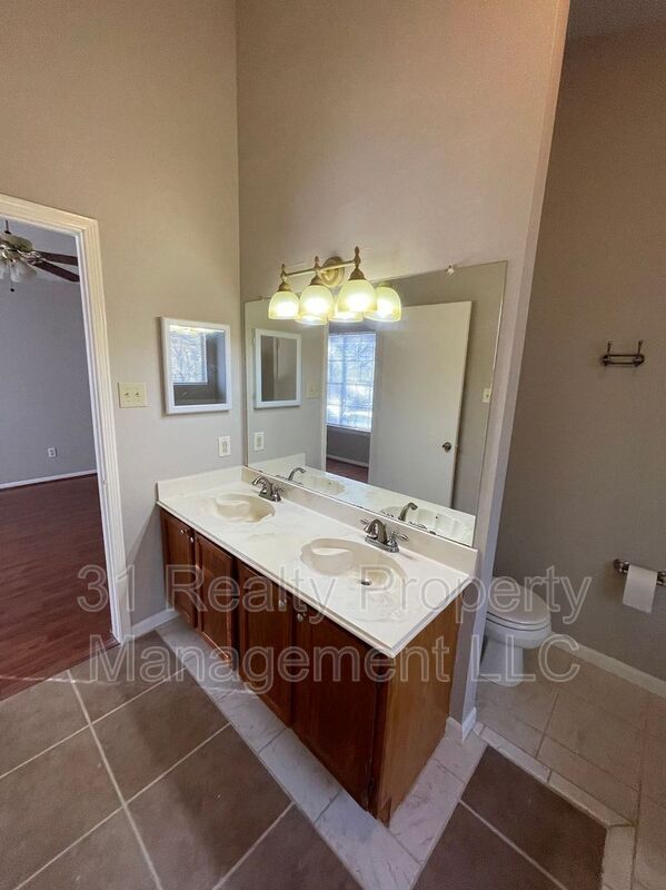 Building Photo - 88 W Rainbow Ridge Cir