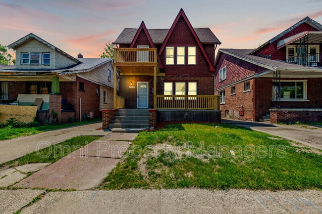 Building Photo - 15855 Tuller St
