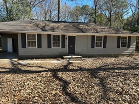 Building Photo - 420 New Castle St