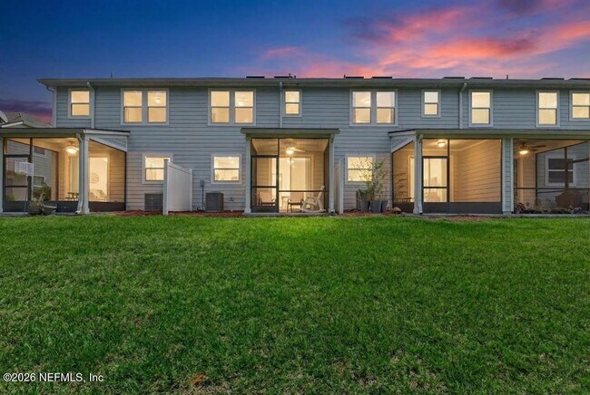 Building Photo - 381 Richmond Dr