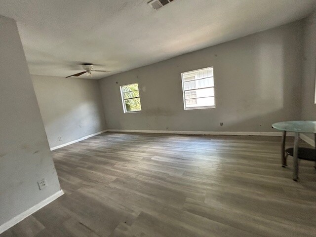 Building Photo - 1251 Grothe St