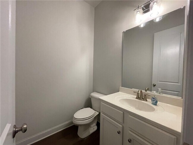 Building Photo - 673 Avondale Creek Dr.