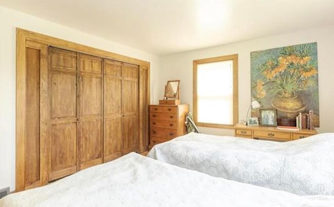 Building Photo - 51 Prospect Hill Rd